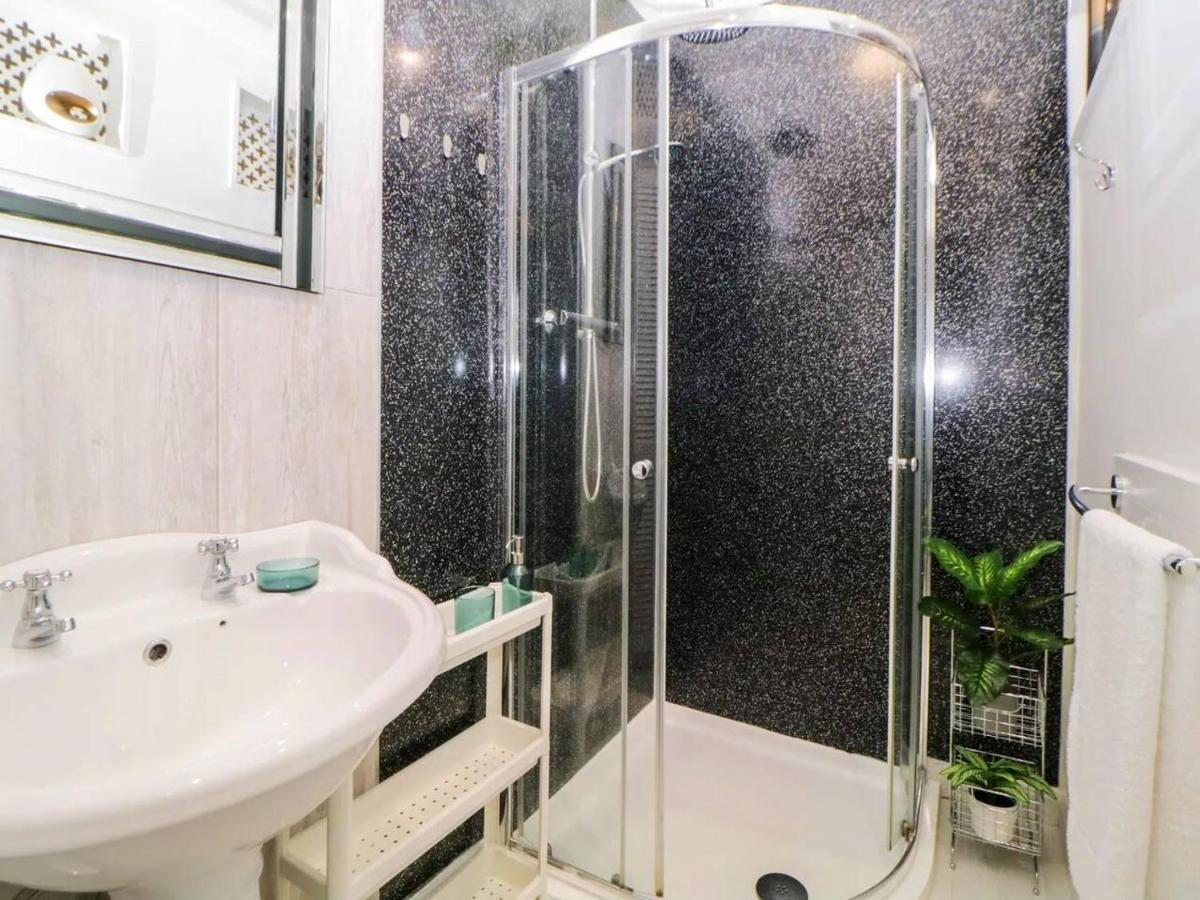 English Riviera Coastal Holiday Home In Devon Uk ペイントン エクステリア 写真